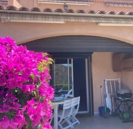 Les Hauts De St Clair,vue Et Vert,tres Calme Lägenhet