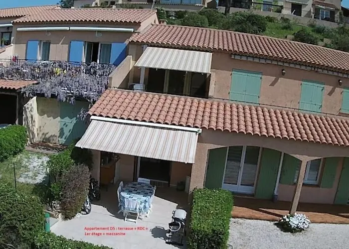 Les Hauts De St Clair,vue Et Vert,tres Calme *